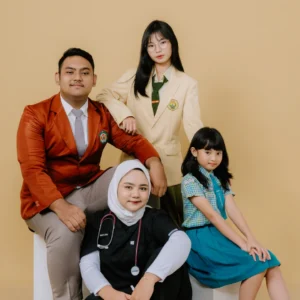 Family 1 (4 orang)